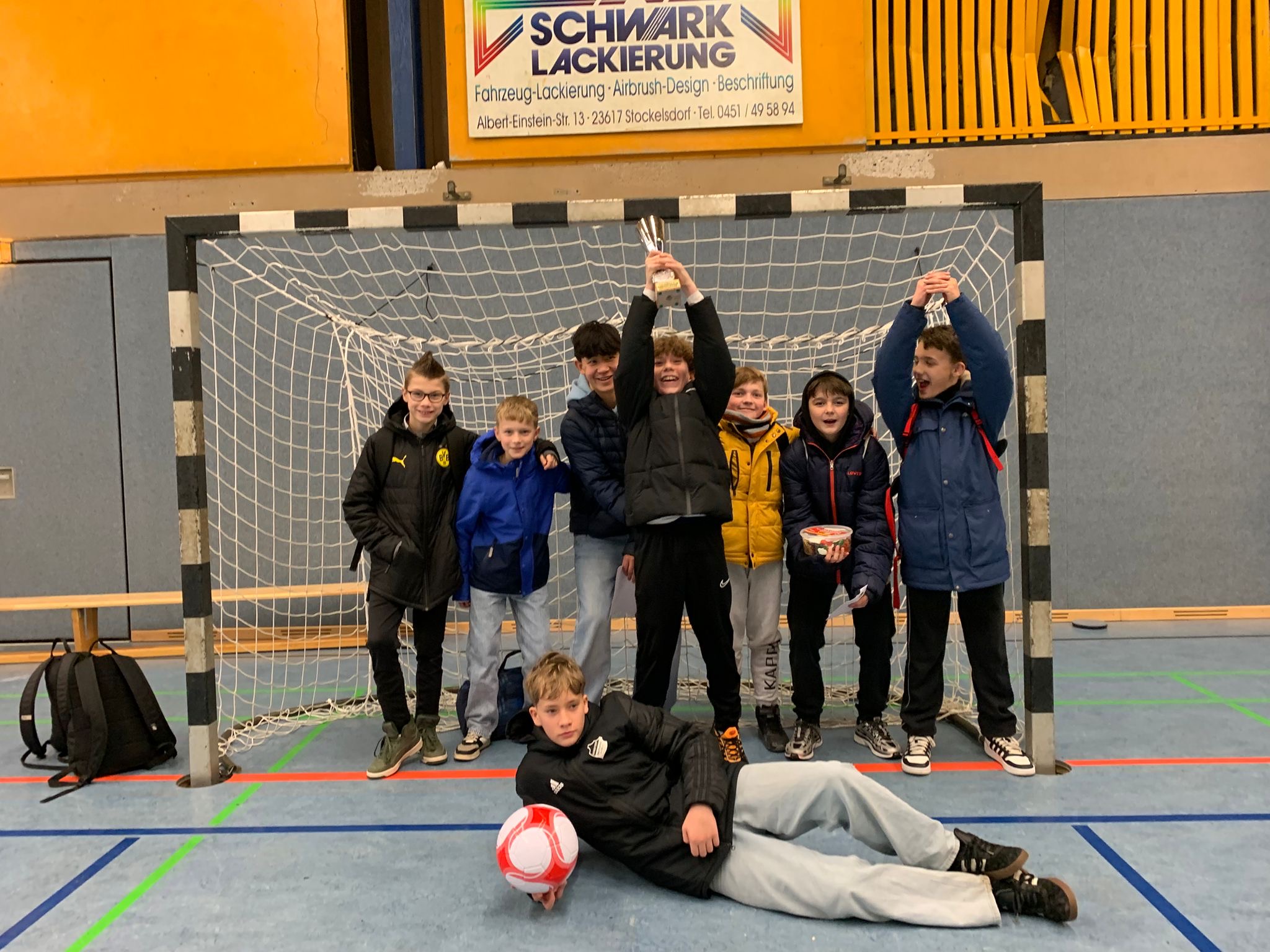 749b3a27-188d-4afe-80b7-dc57fe11b083